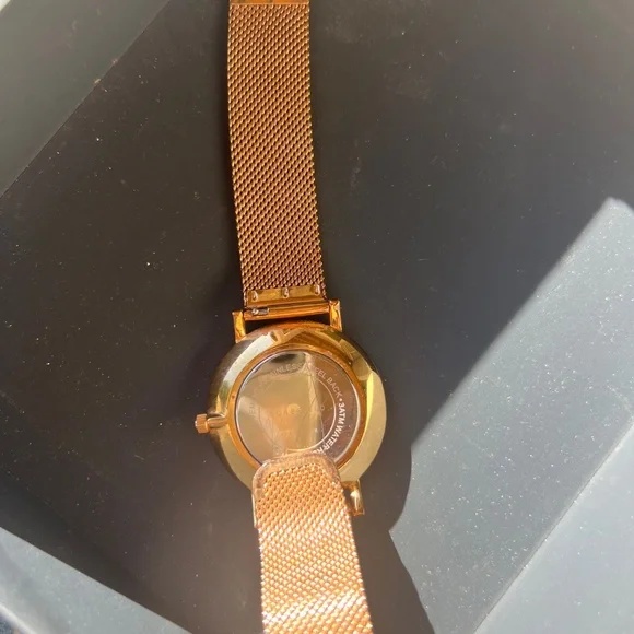 Rosefield watch - Picture 2 of 2